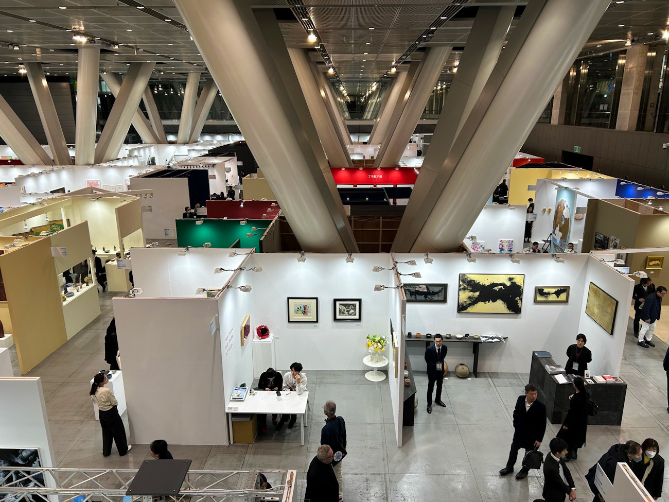 「ART FAIR TOKYO 2025」会場